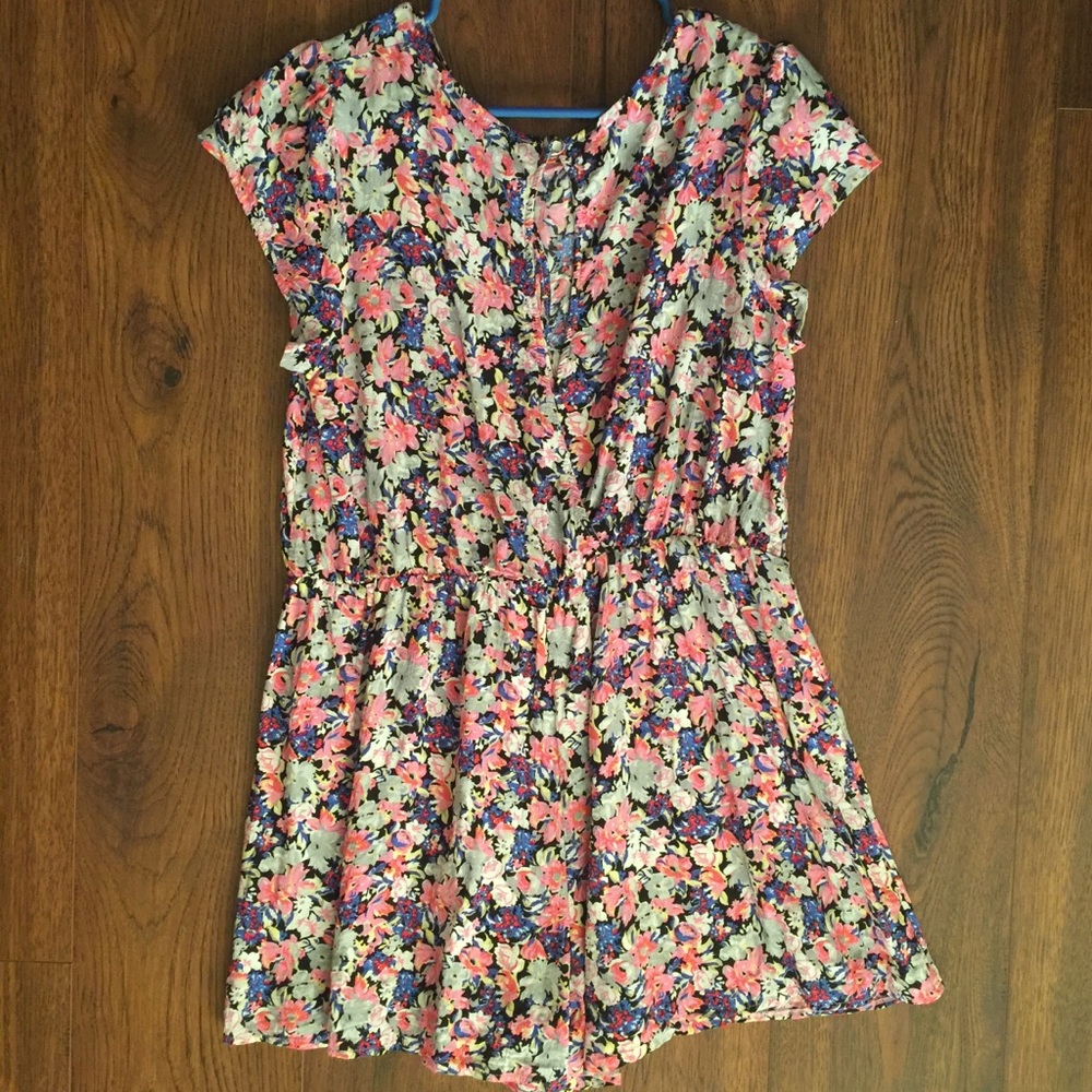 Floral Romper 100% viscose by Lost Society